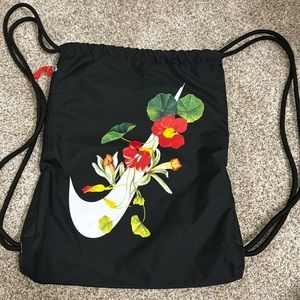Nike drawstring backpack with zipper pouch